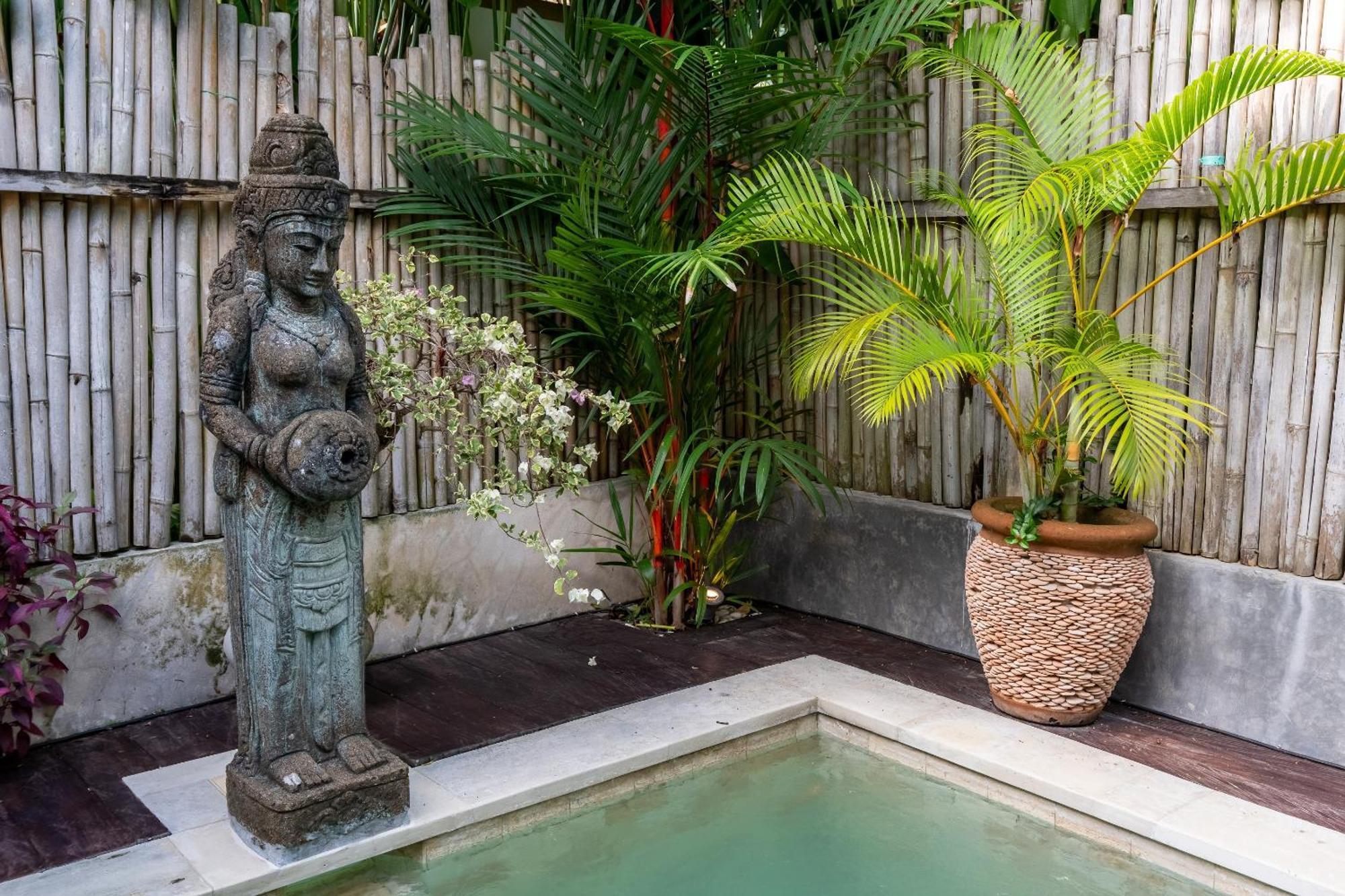 Отель The Gardens Seminyak Экстерьер фото